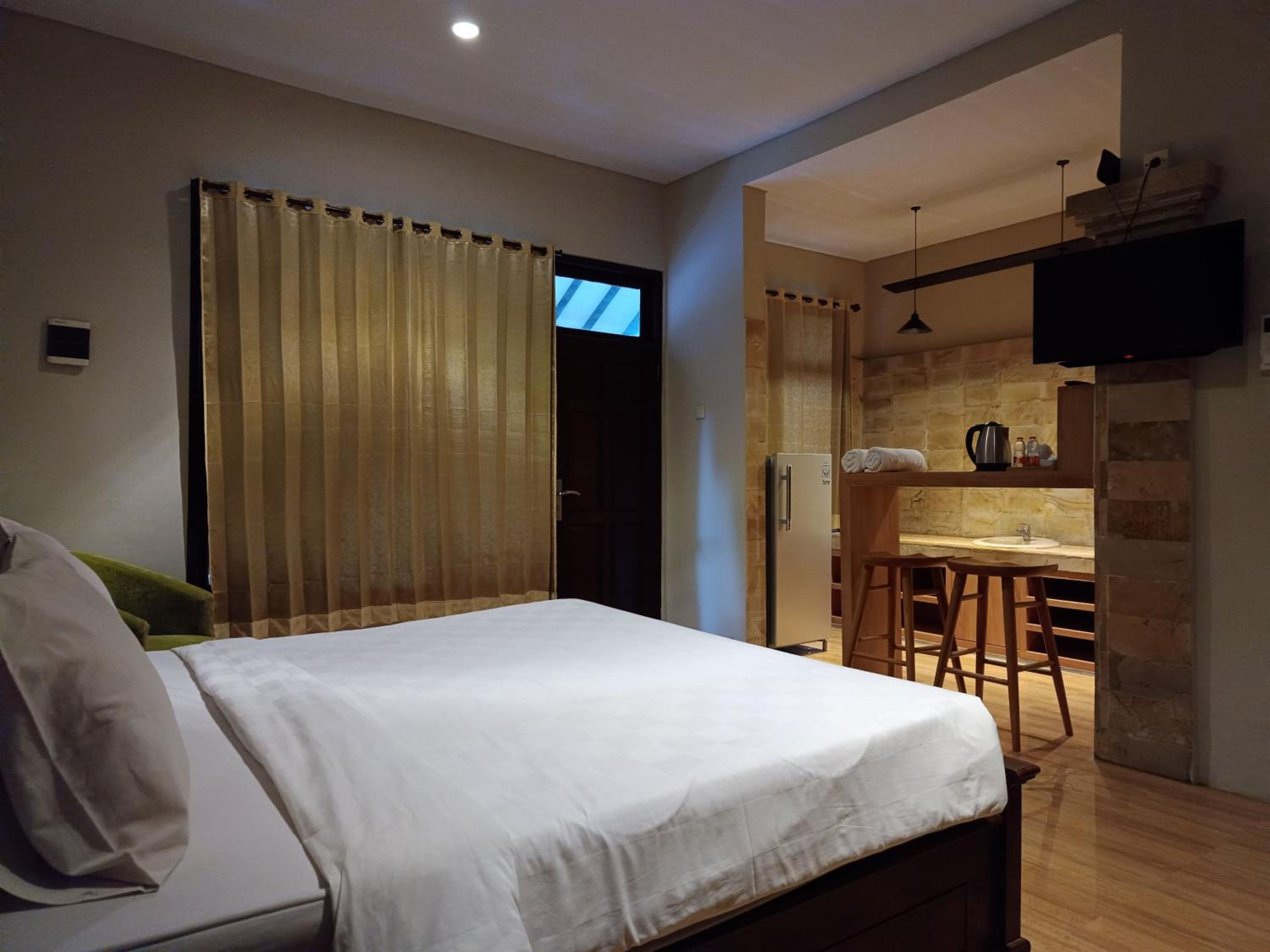 Suite Room - Photo 3