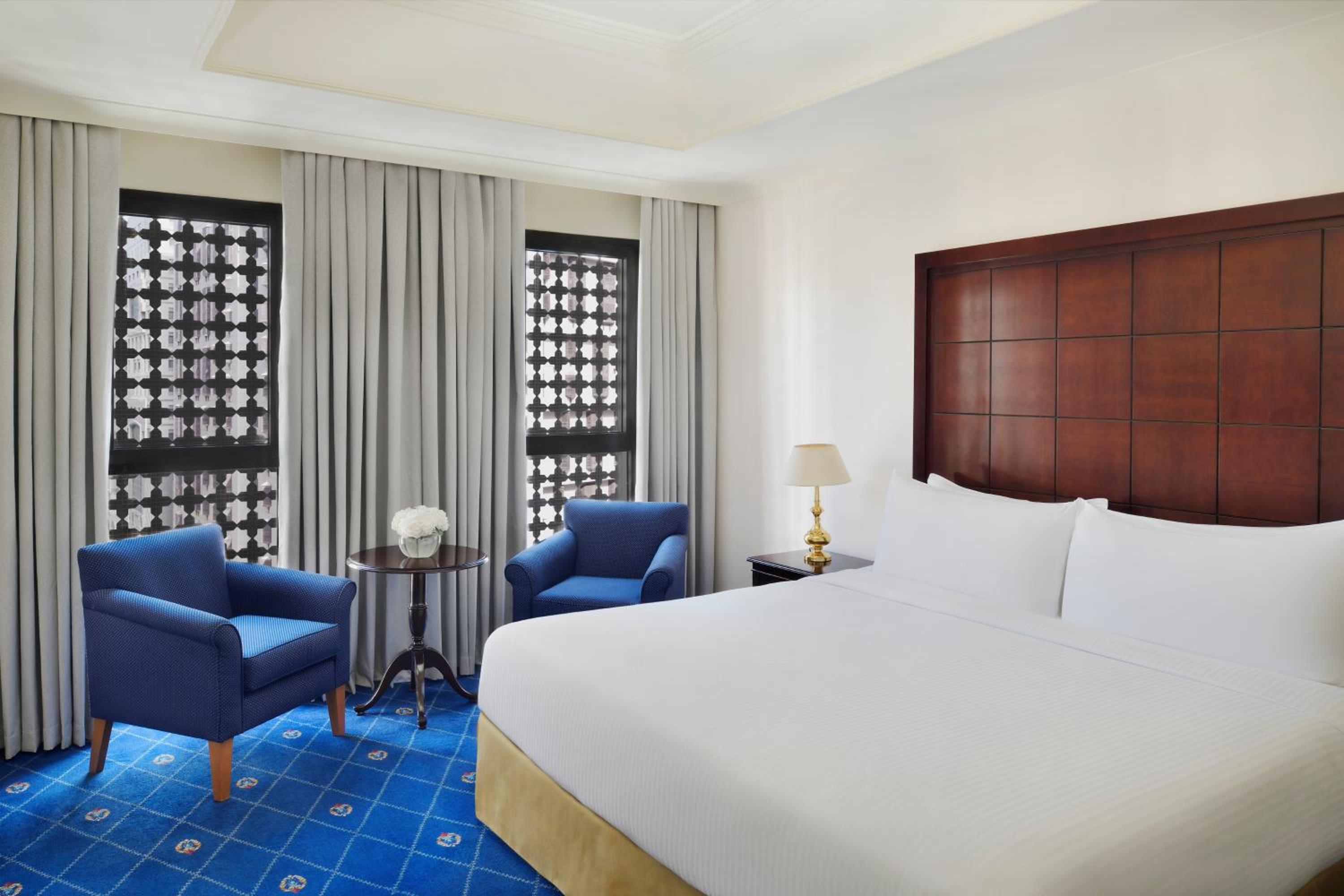 Suite with View - Photo 9