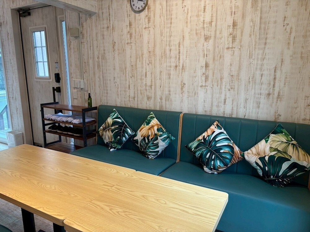 Comfort Room - Photo 3