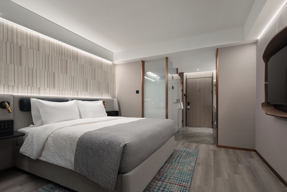 Standard Single Room, Non Smoking, City View