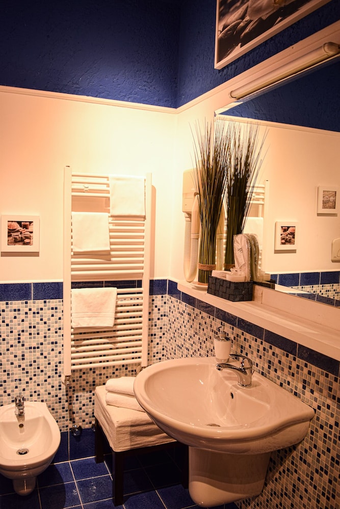 Double or Twin Room photo 2