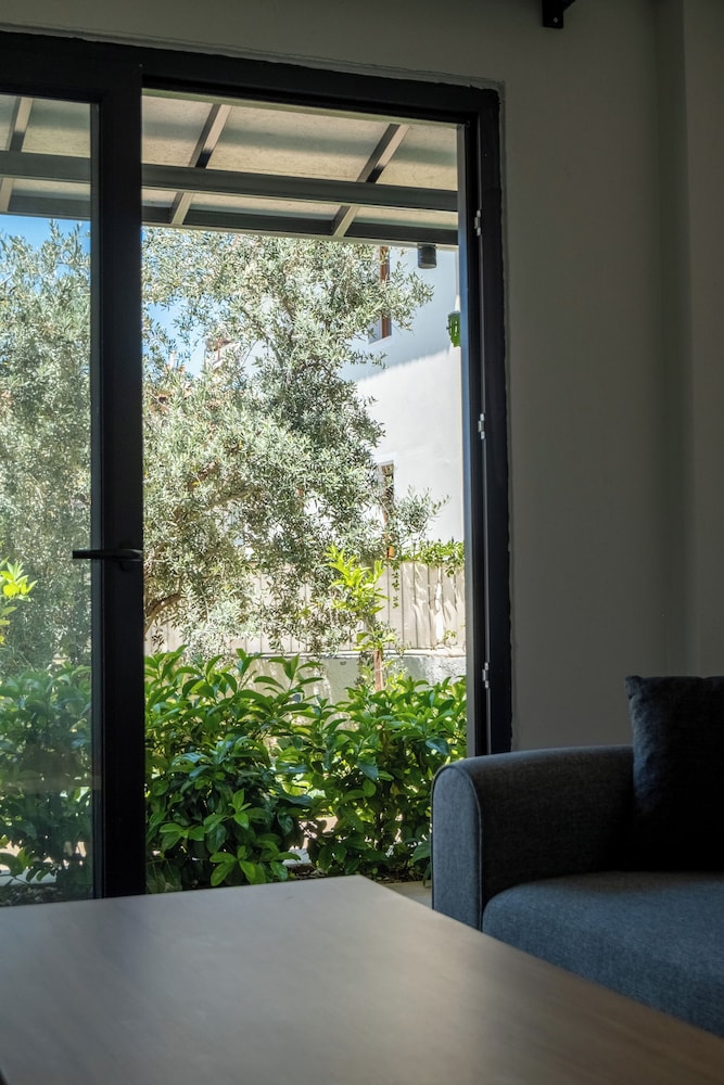 Classic Condo, 1 Bedroom - Photo 22