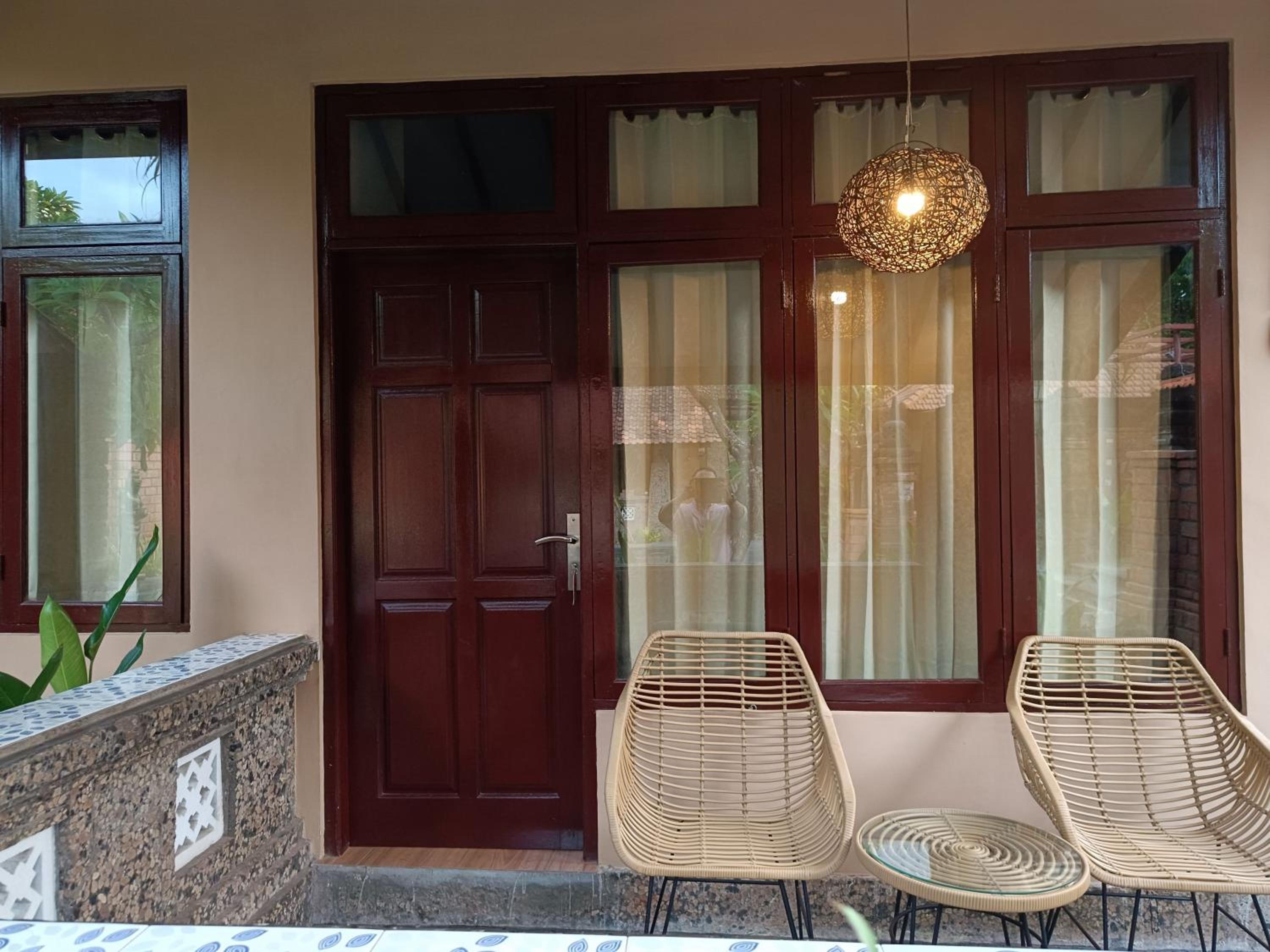 Suite Room - Photo 11