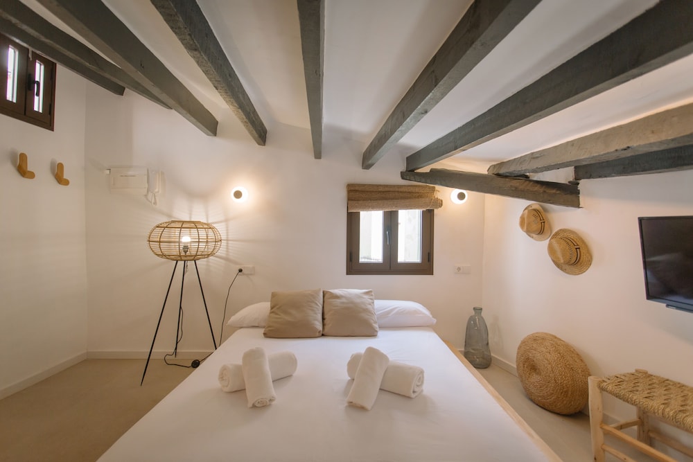 Studio, Ensuite - Photo 10