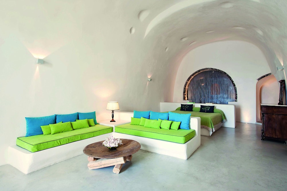 Honeymoon Suite