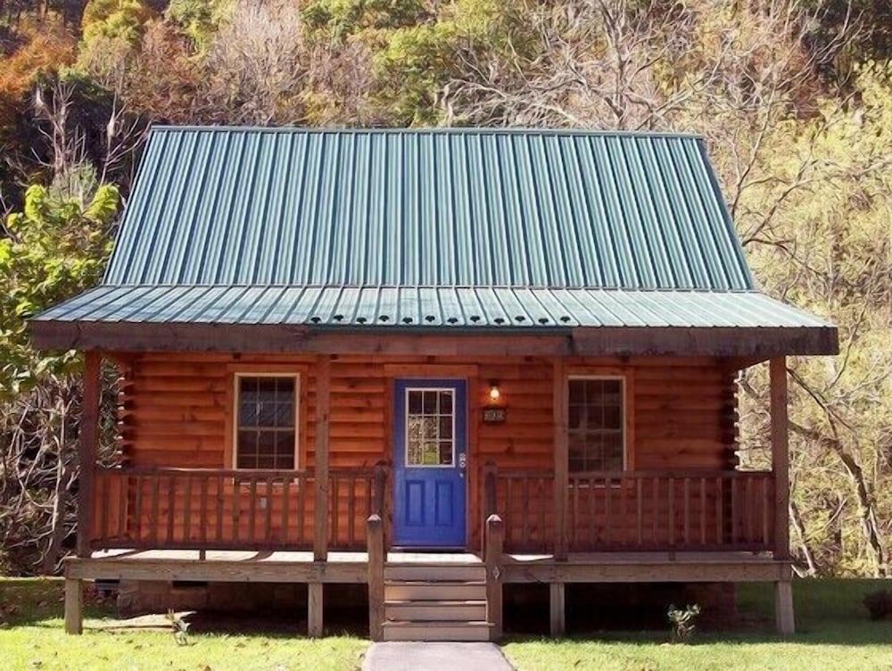 Cabin, 1 King Bed (309: Old Glory) photo 2
