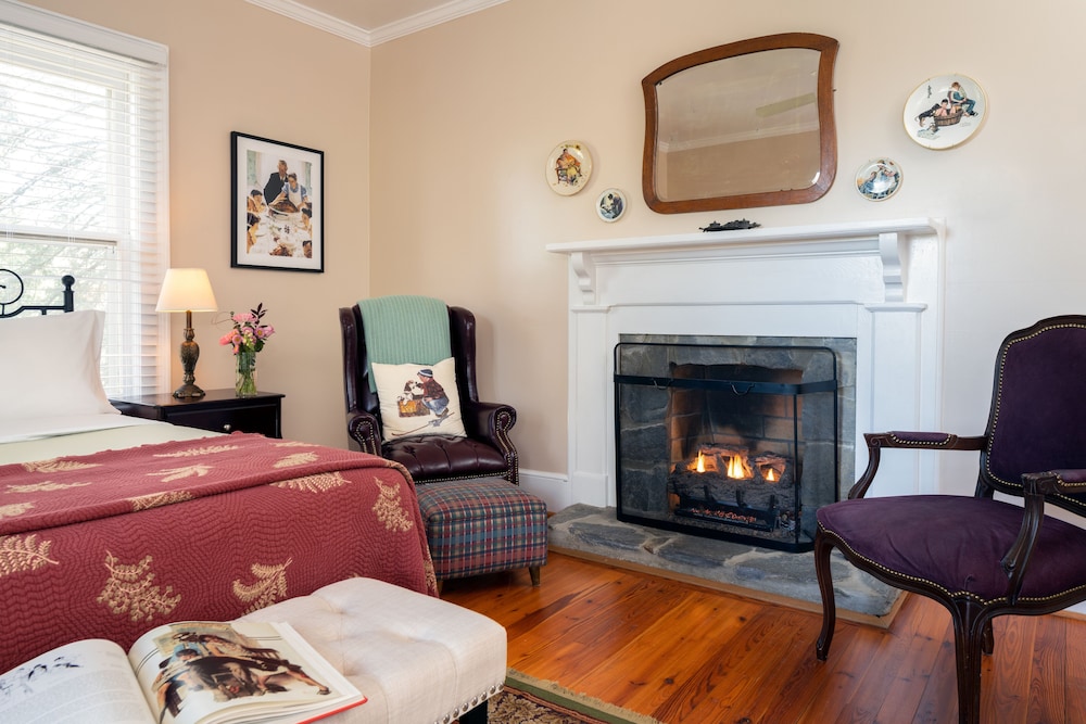 The Rockwell Suite