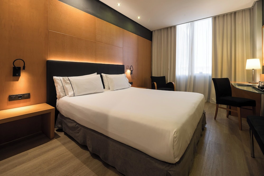 Double Room Single Use (Parking Included) - Photo 4