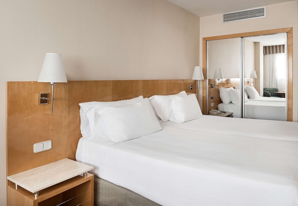 Standard Room - Photo 1