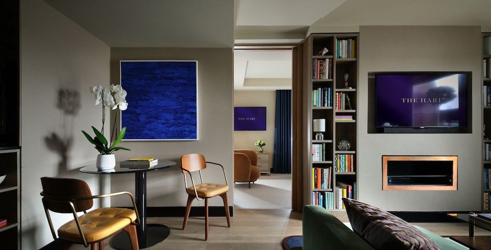 Signature Suite, City View