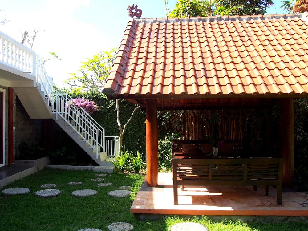 Two Bedroom Villa with Garden View - Photo 11