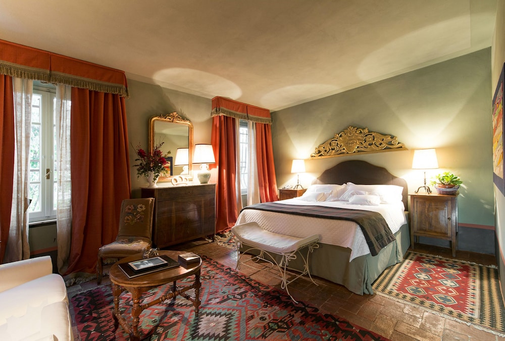 Junior Suite, Bathtub photo 1