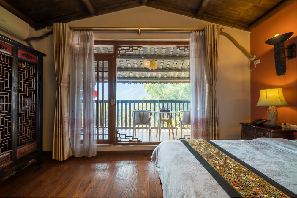 Deluxe Double Room photo 2