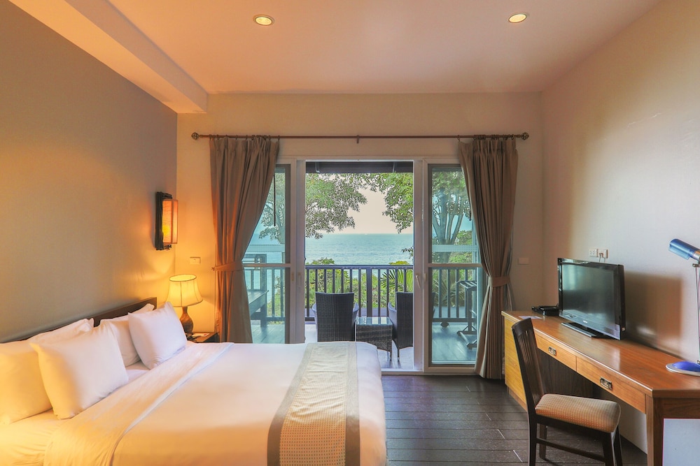 Coral Seaview Studio - Photo 5