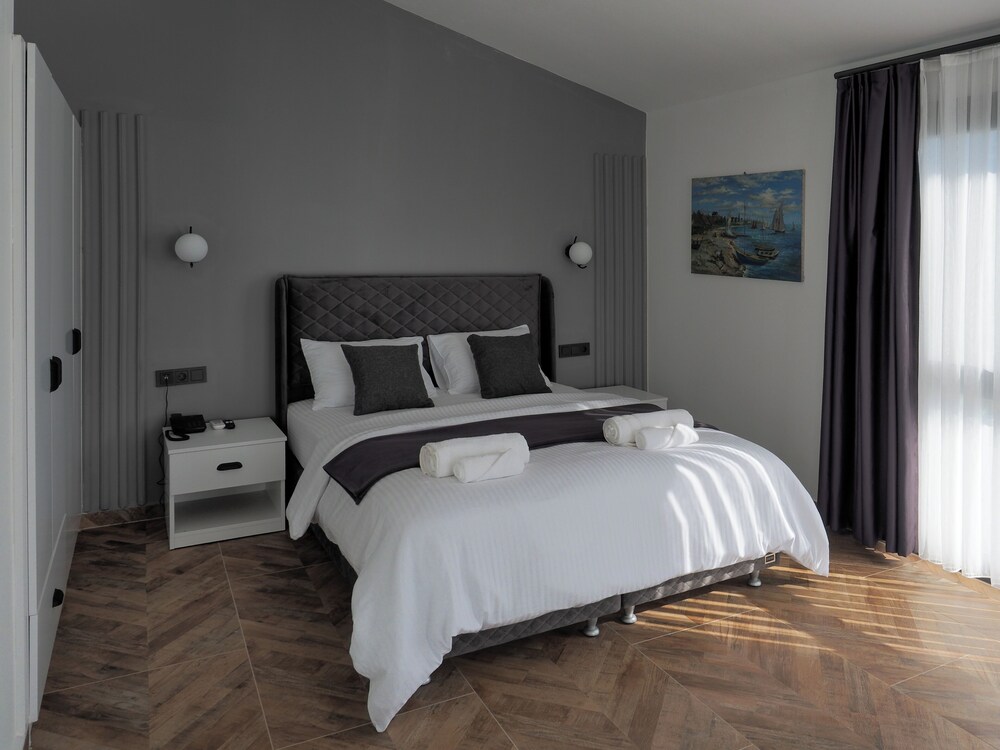 Honeymoon Room, Sea Facing