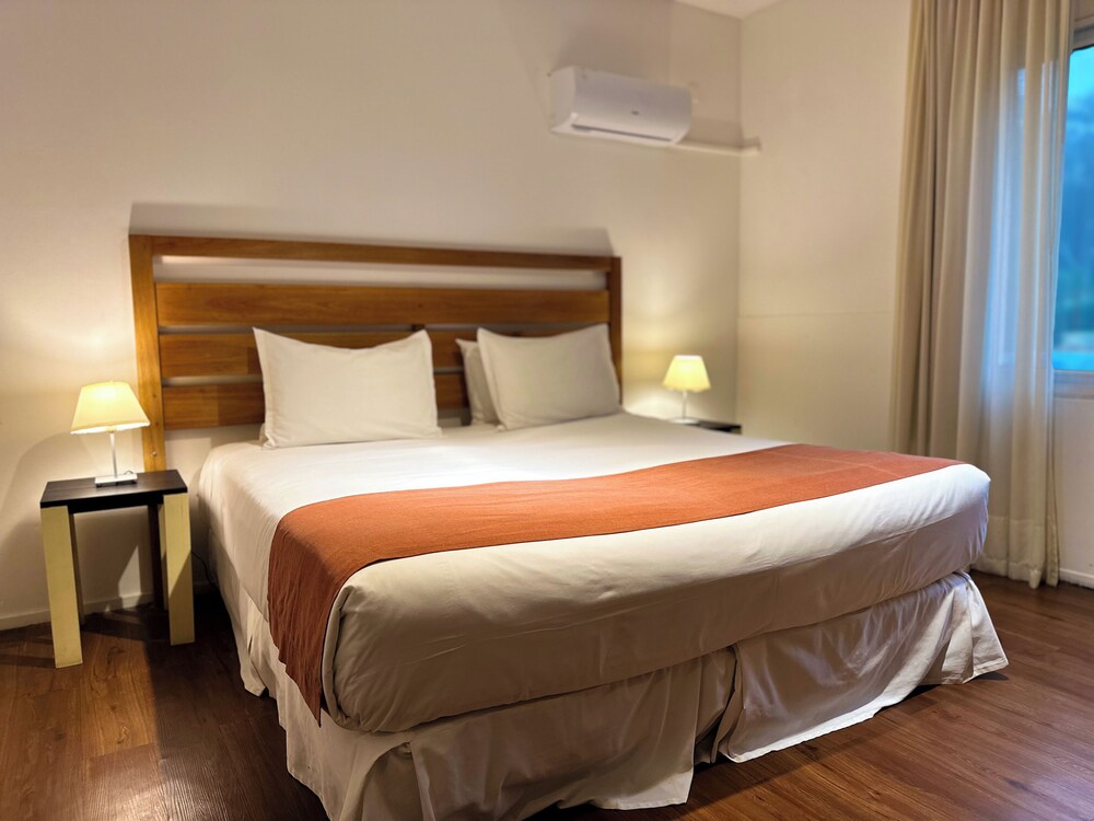 Superior Room, 1 Queen Bed - Photo 15