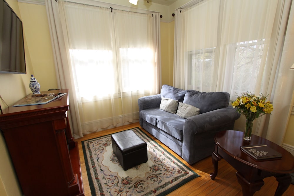 7. Helen's Tower Suite