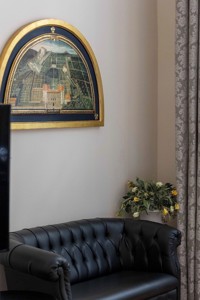 Junior Suite - Photo 9