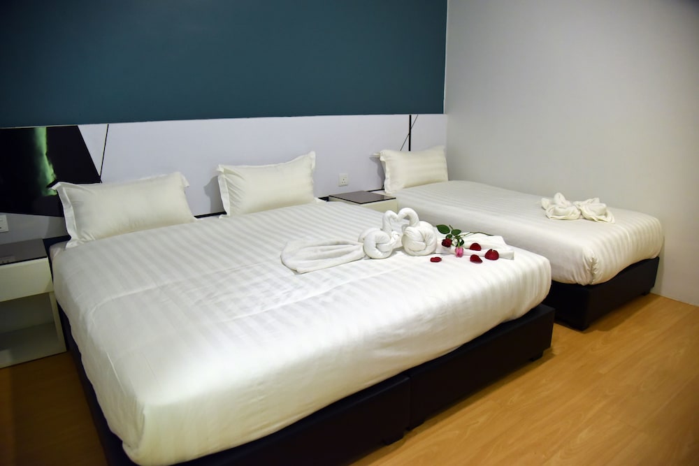 Deluxe Triple Room