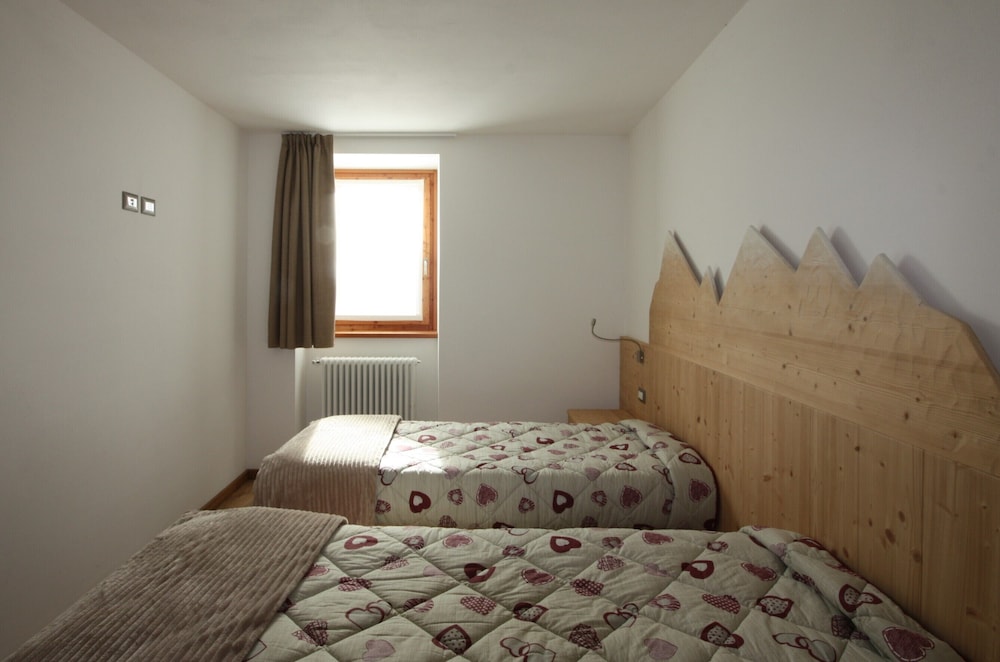 Classic Apartment, 2 Bedrooms photo 3