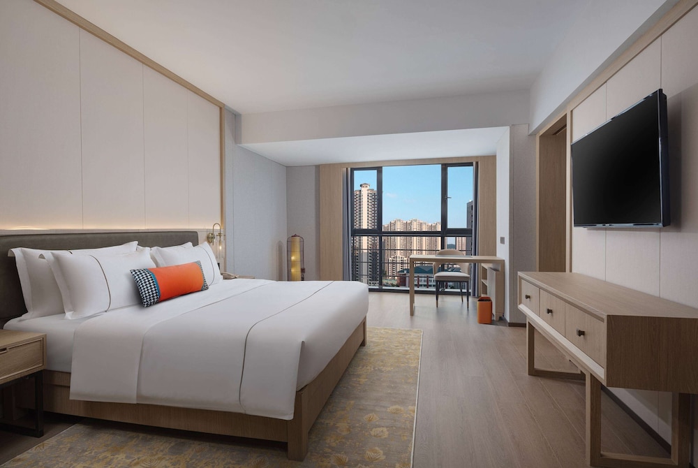 Executive Suite, 1 King Bed, Non Smoking photo 1