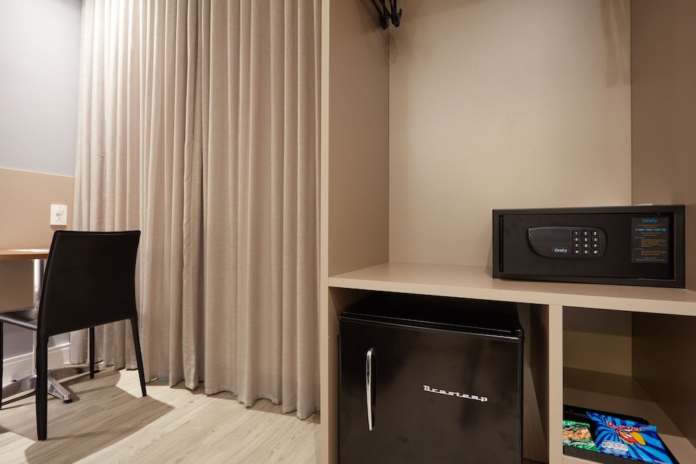 Standard Twin Room photo 2