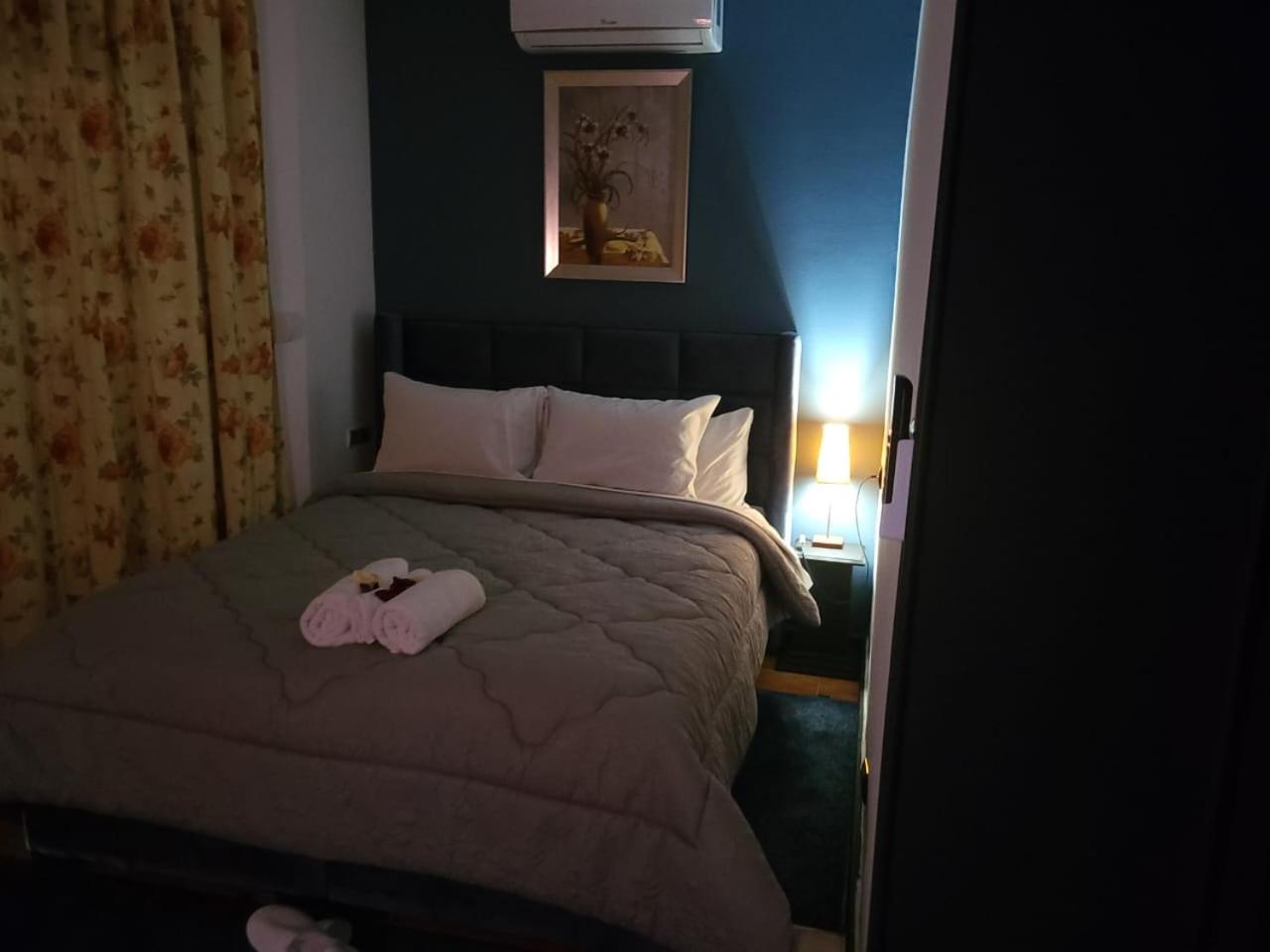 Deluxe Double Room with Balcony photo 2
