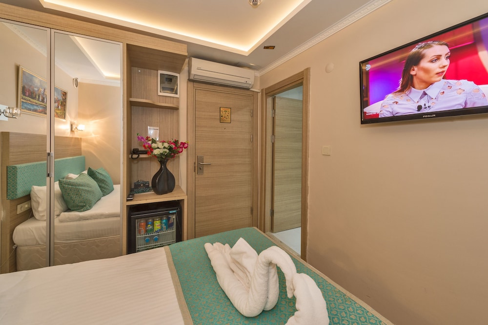 Economy Double Room, 1 Double Bed, No Windows photo 3