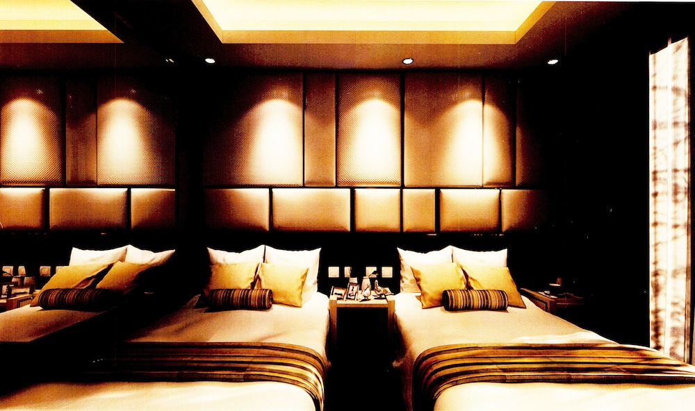 Deluxe Twin Room - Photo 18