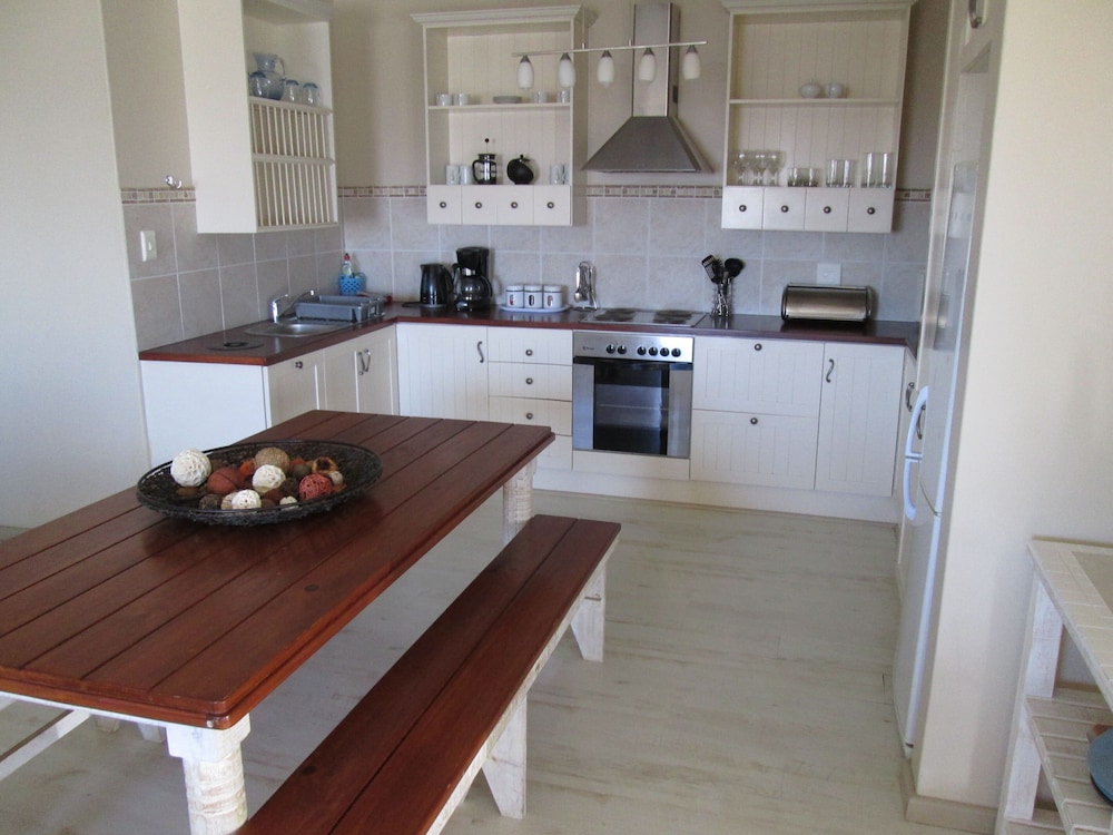 Two Bedroom Self Catering Unit photo 1