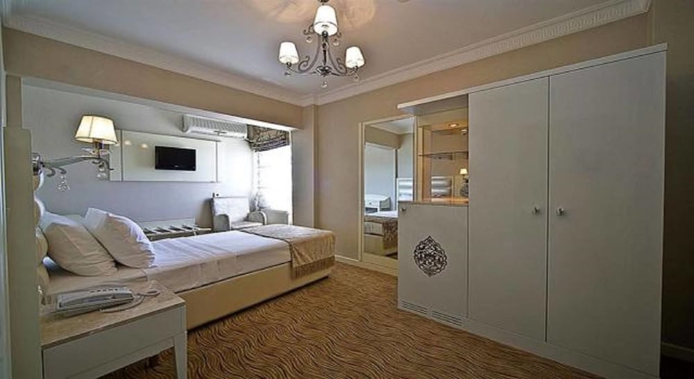 Standard Double or Twin Room photo 2