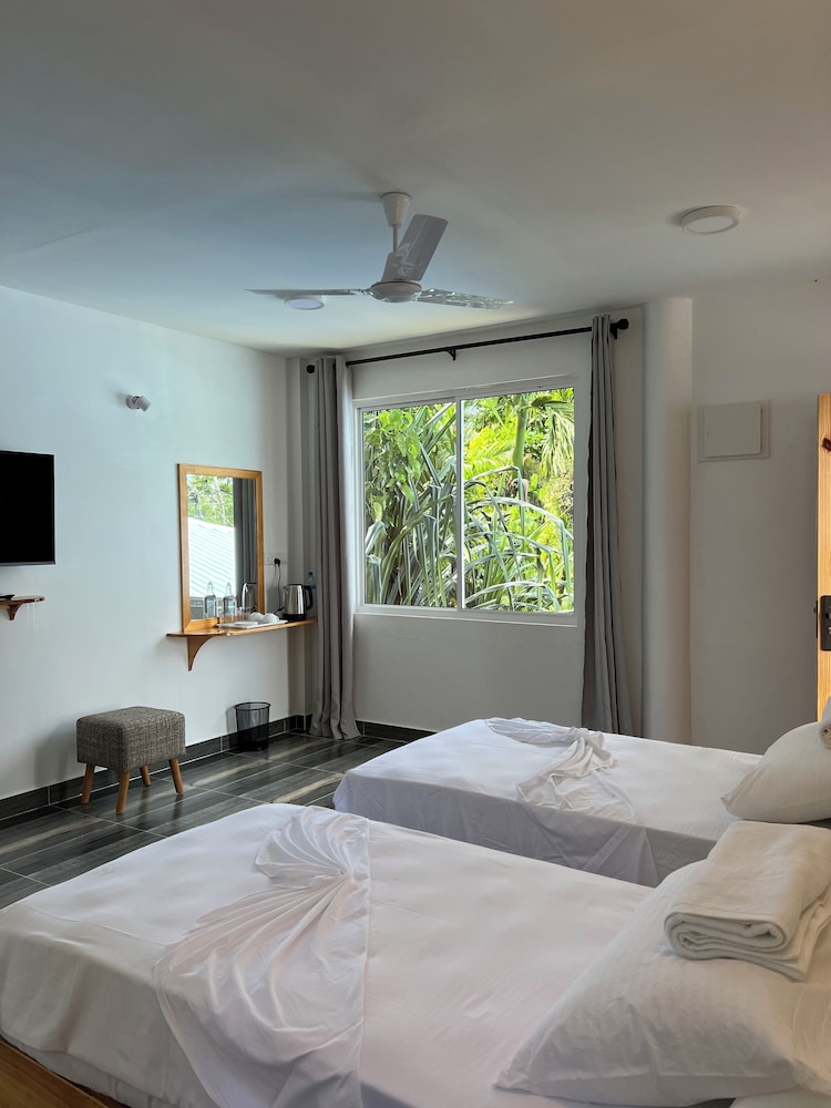 Deluxe Double Room, City View