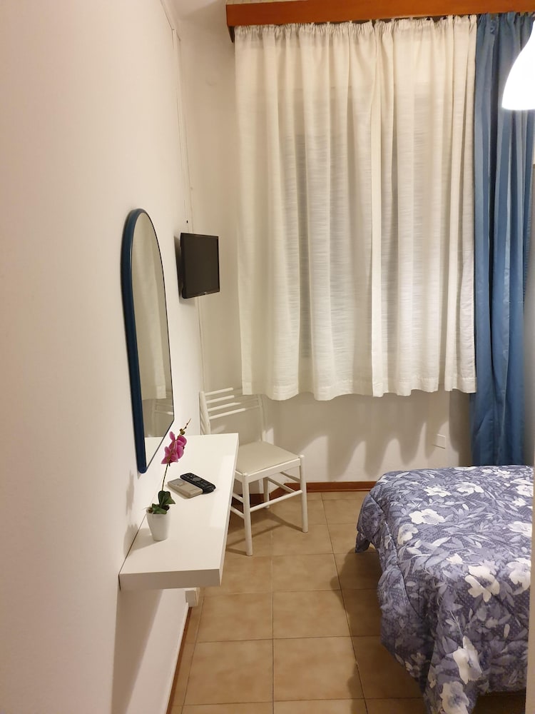 Economy Single Room photo 2