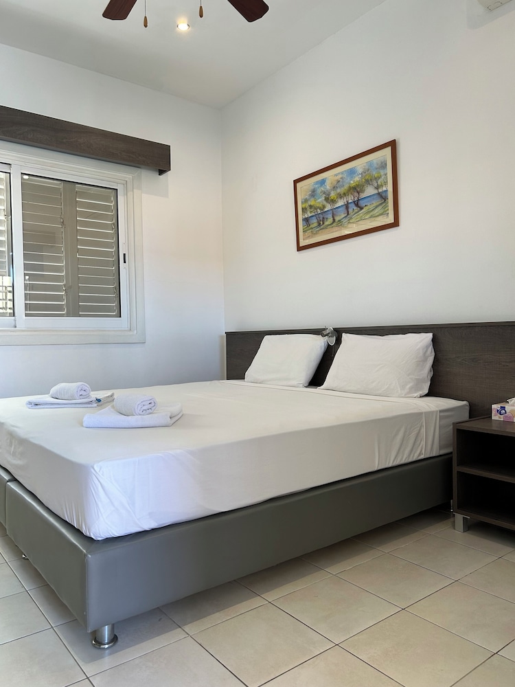 Economy Double Room photo 3