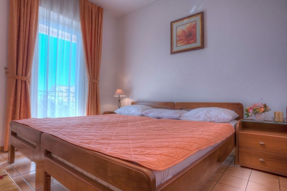 Apartment, 2 Bedrooms, Terrace, Sea View
