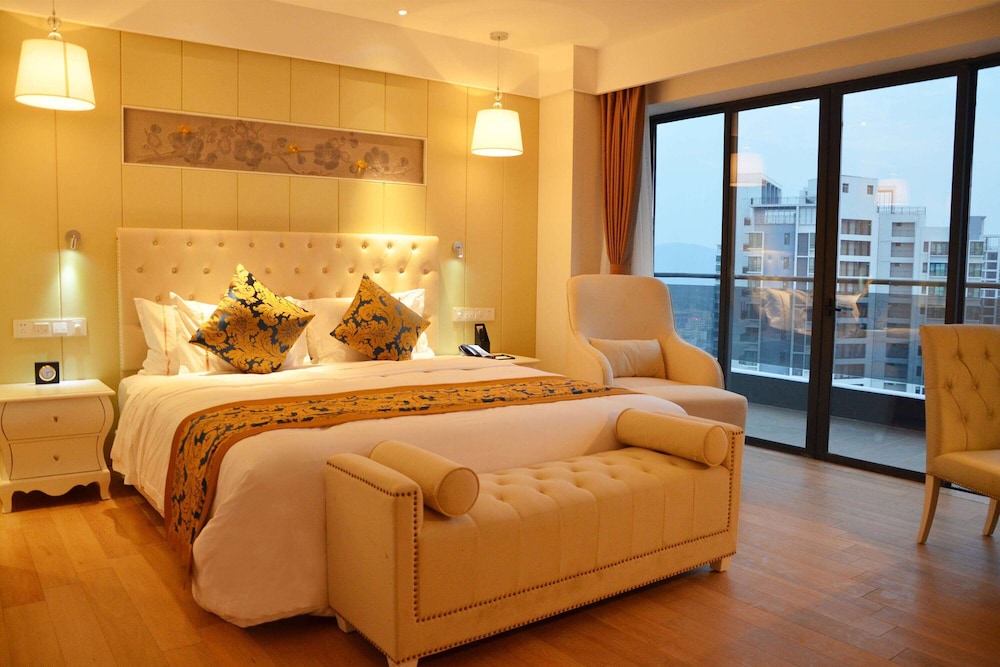 Business Room, 1 King Bed (Superior)