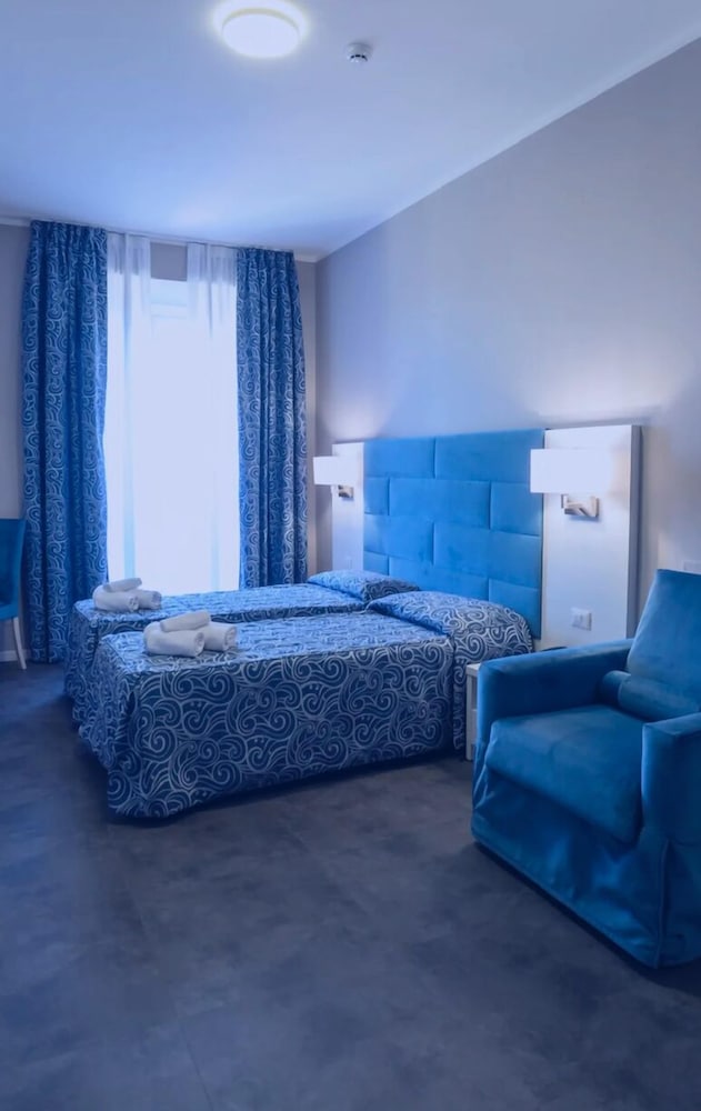 Triple Room, Terrace, Sea View photo 2
