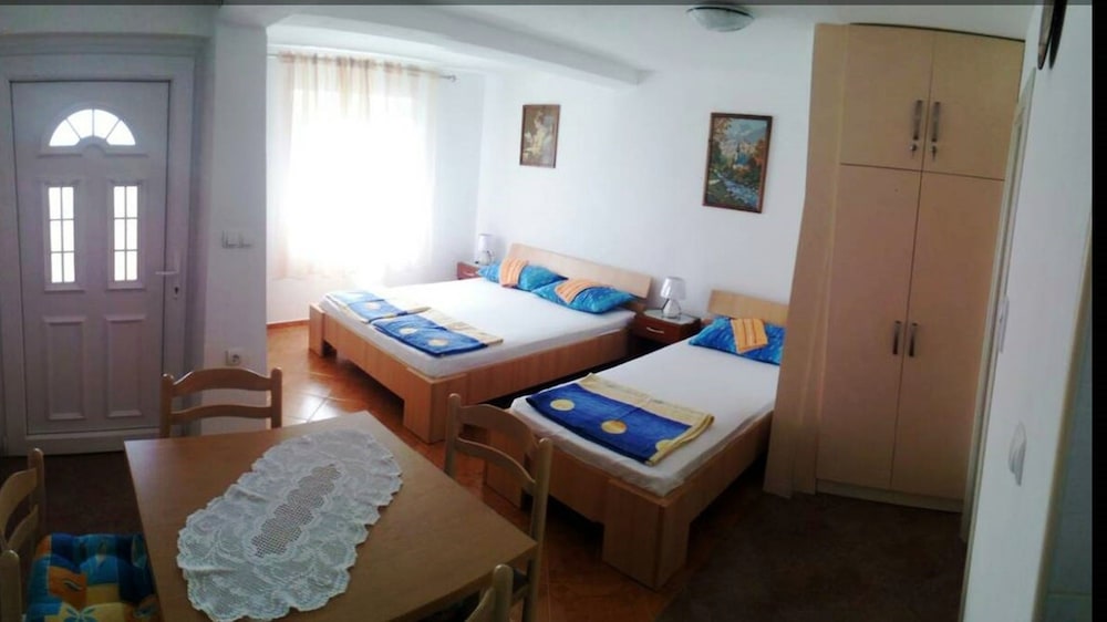 Comfort Studio, Multiple Beds, Kitchen, Garden Area