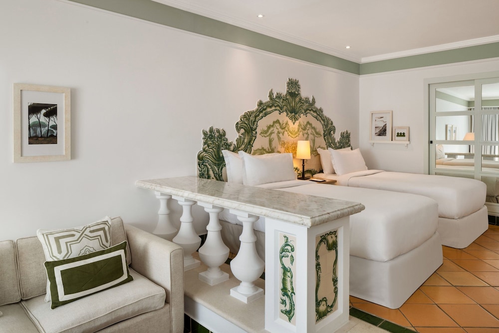 Grand Room, 2 Twin Beds, Resort View (Balcony)