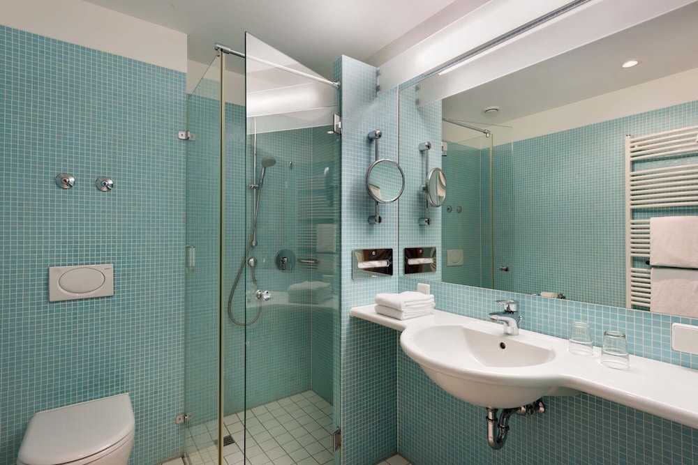Suite - Photo 6