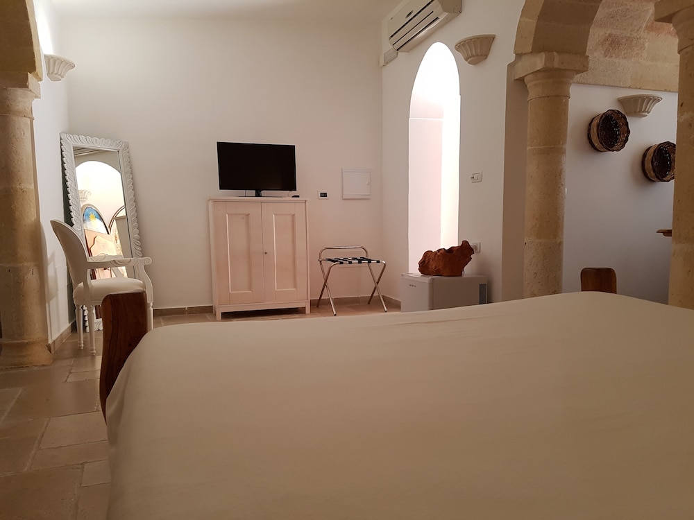 Classic Double Room - Photo 4