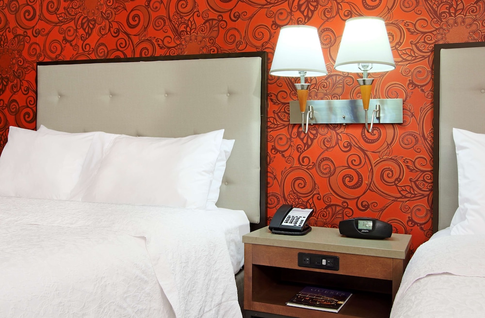 Suite, Non Smoking (2 Queen and 1 Sofa bed) - Photo 1
