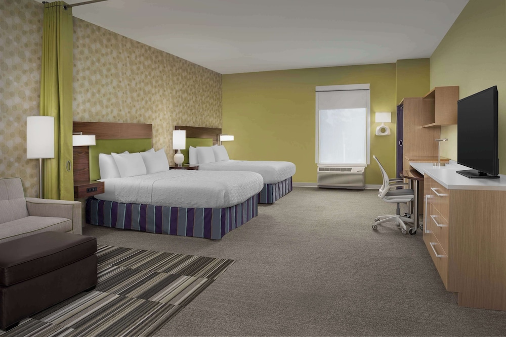 Studio, 2 Queen Beds, Accessible, Bathtub