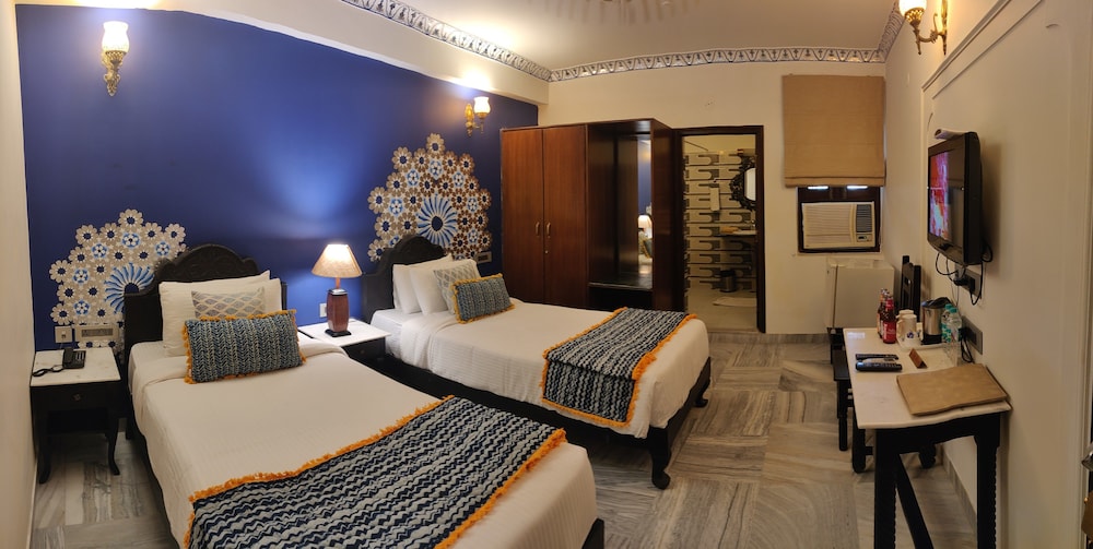 Deluxe Room - Photo 9