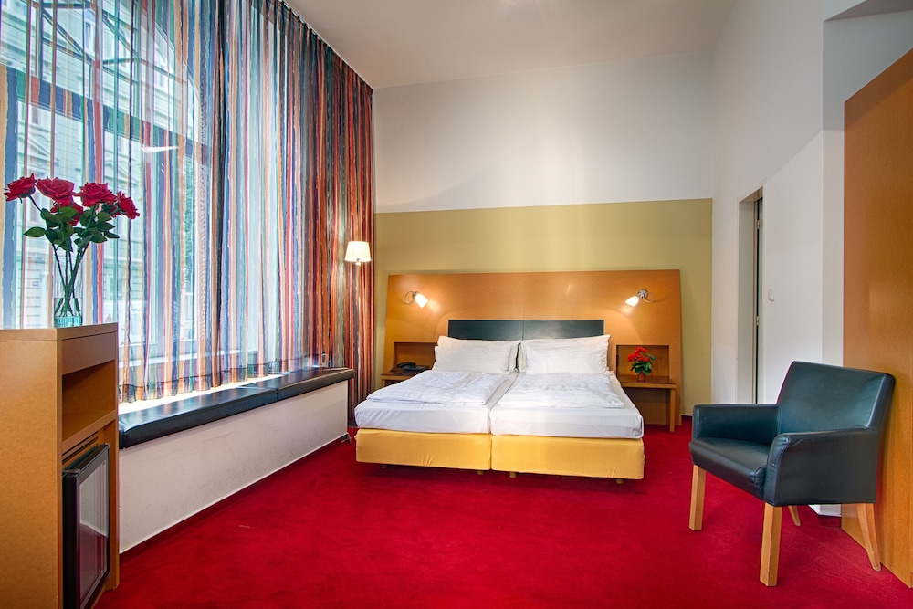 Deluxe Double Room - Photo 7