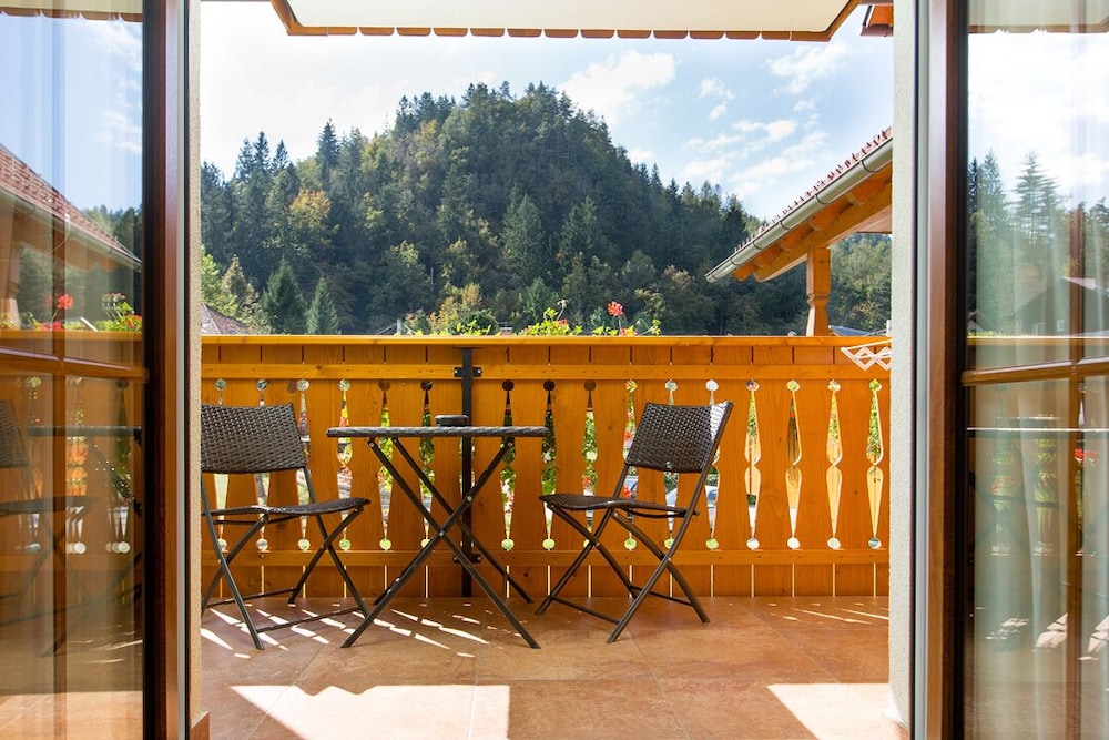 Triple Room, Balcony