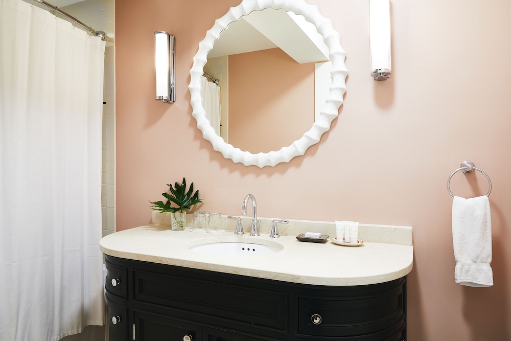 Deluxe Studio Suite - Photo 4