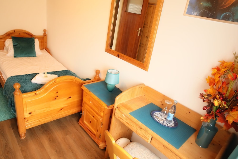 Standard Single Room, Ensuite photo 1