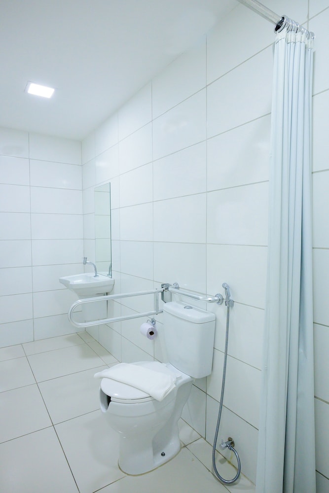 Standard Quadruple Room (Twin) - Photo 4