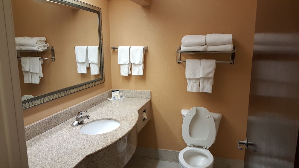 Suite, Non Smoking - Photo 11